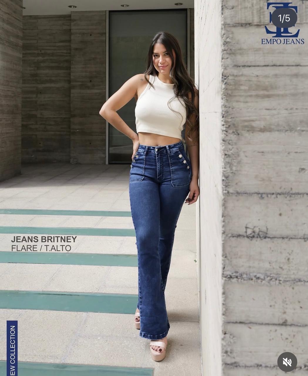 FLARED JEANS