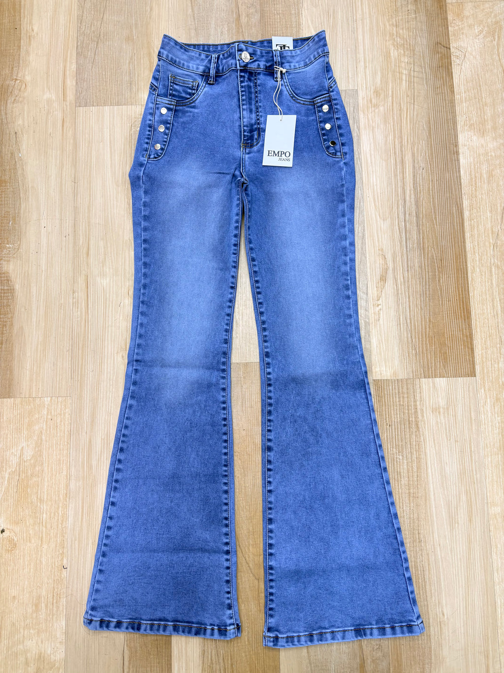 Flared Tachas Diva Celeste