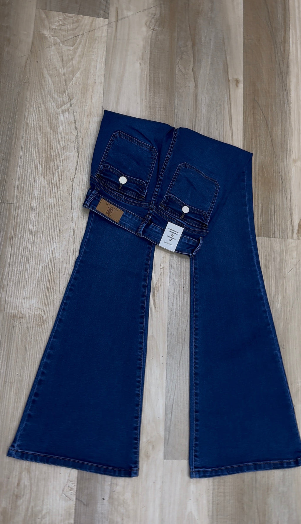 FLARED TAPAS AZUL